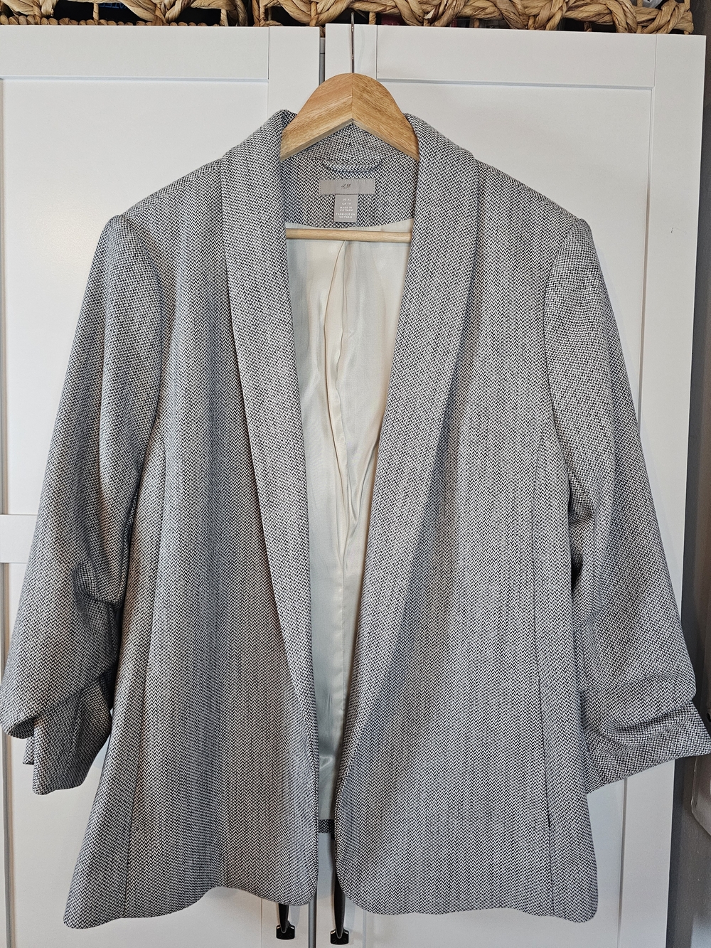 H&M Gray Herringbone Open Front Blazer Jacket Ruched 3/4 Sleeve Size XL Workwear